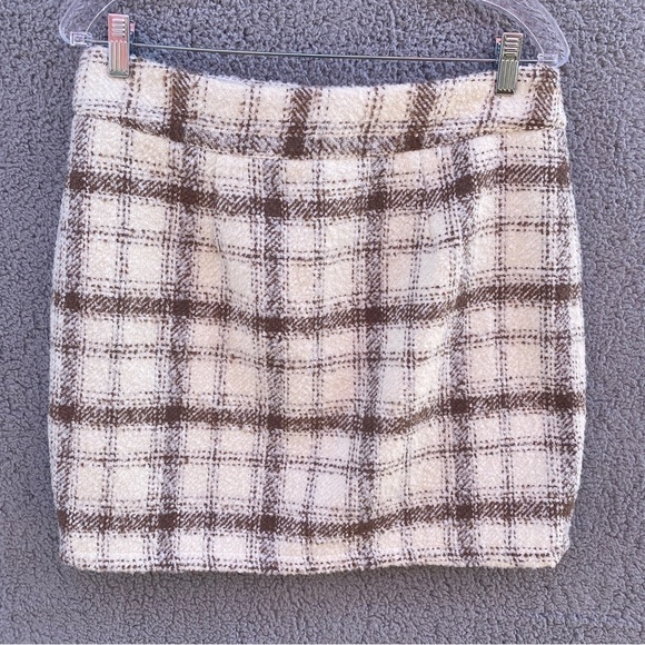 Amaryllis Taupe Plaid Shes The One Skirt Sz L - Picture 4 of 9